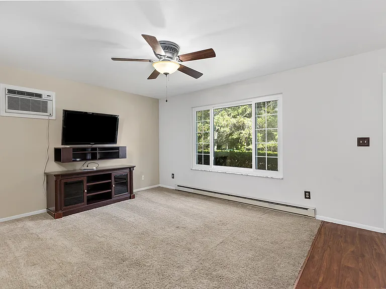 8621 Oakside Ave — Photo 4