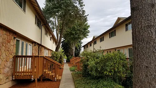 Hilltop Plaza Photo 1