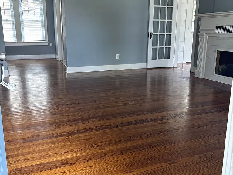 211 N Highland Ave — Photo 3