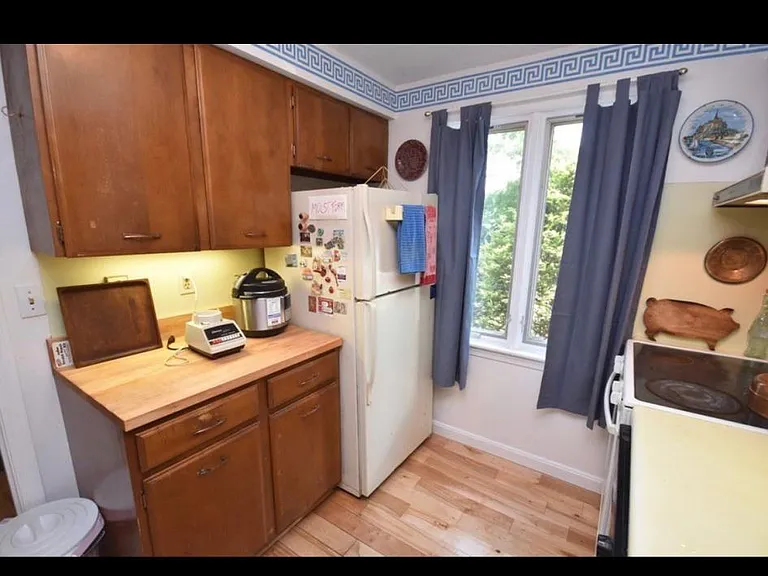 9 Chadwick Ct #9 — Photo 29