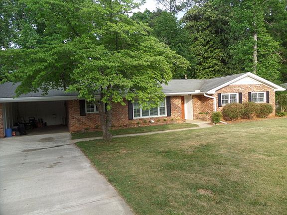 4th image of 340 Greencrest Dr