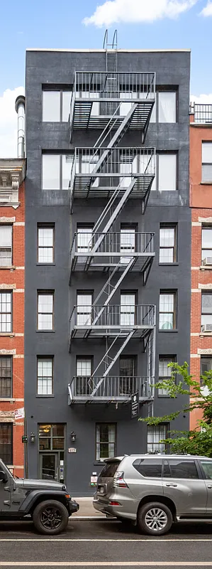 413 East 78th Street in Lenox Hill : Sales, Rentals, Floorplans