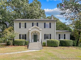 411 Lakeshore Dr, Fayetteville, NC 28305