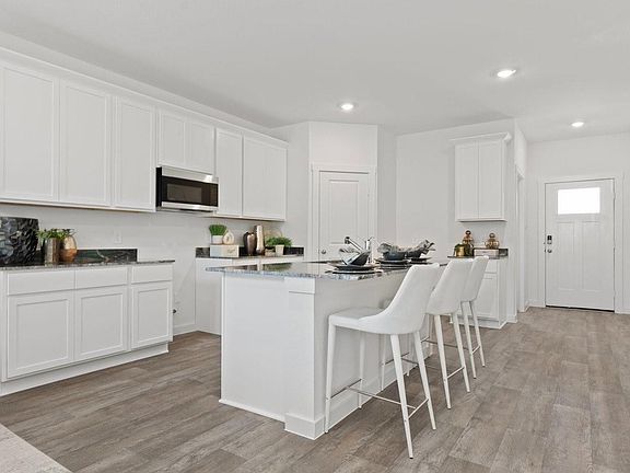 7th image of this home