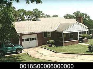 1158 McKinney Ln, Pittsburgh, PA 15220