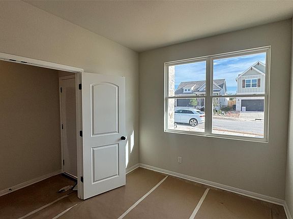 5th image of 269 Crater Lake Dr