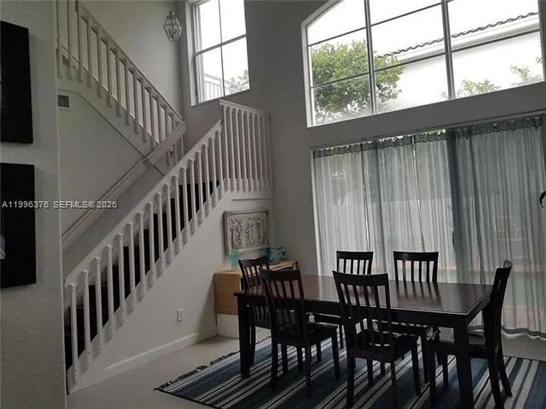 4719 NW 96th Pl — Photo 6