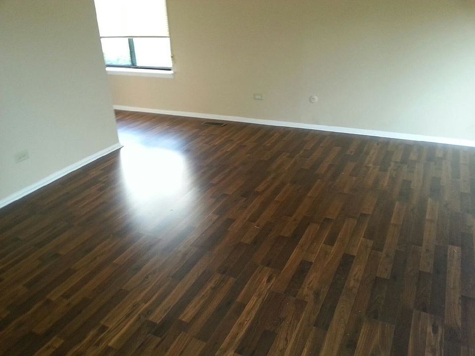 1st image of 1332 Kingsbury Dr Unit 2
