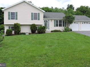 175 Gordon Dr, Hedgesville, WV 25427