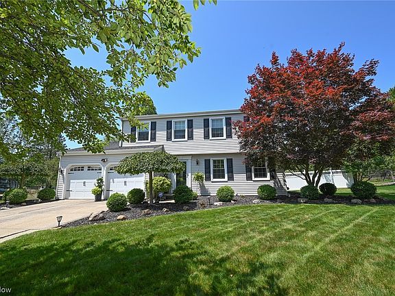 2nd image of 7966 Twin Oaks Dr