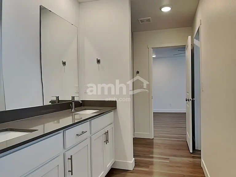 8002 Katriel Ct SW — Photo 17