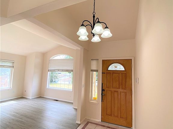 3rd image of 1805 Browns Point Blvd