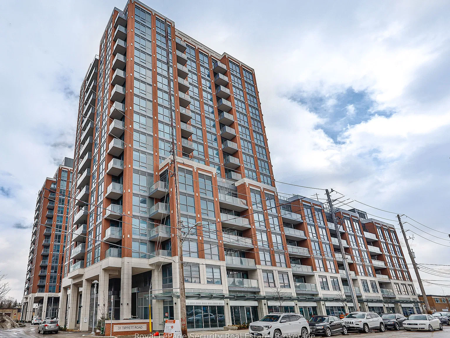 3 bed, $2,800 — Photo 1