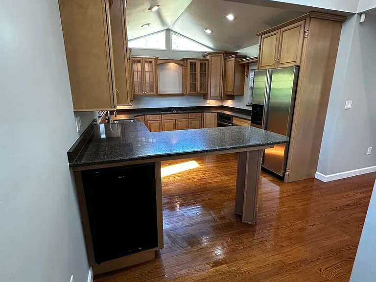 4121 Whistlers Way — Photo 8