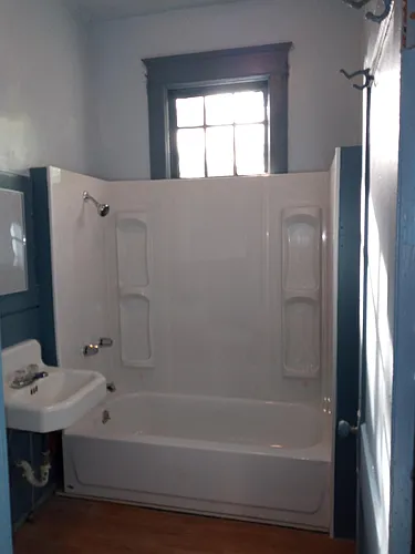 29 Harvey St NE #A Photo 1