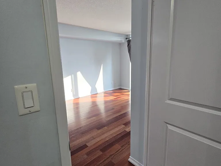 8 Rosebank Dr #9F — Photo 16