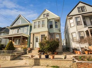 149 W 3rd St, Bayonne, NJ 07002