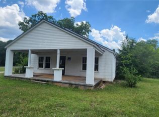 612 S Piedmont St, Westminster, SC 29693