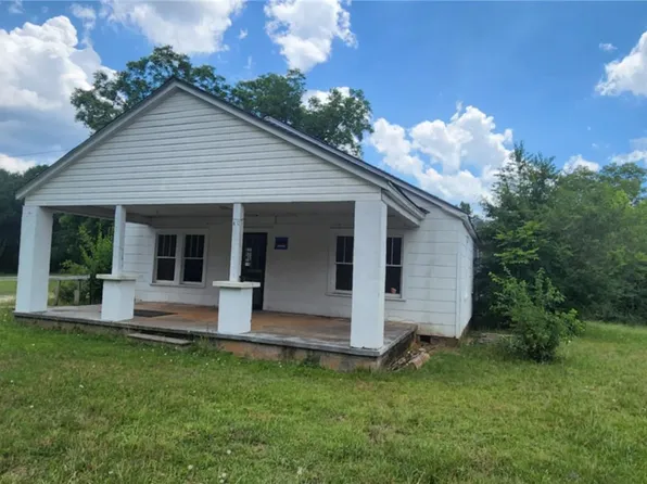 612 S Piedmont St, Westminster, SC 29693