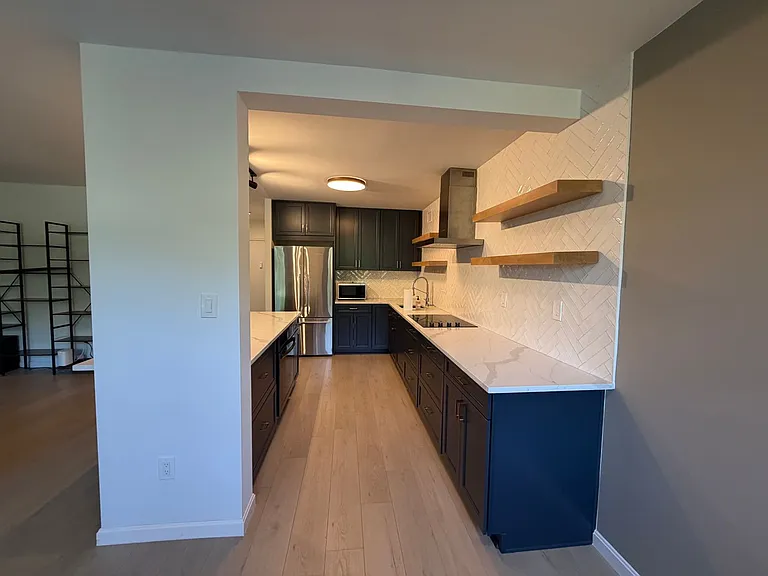 5500 Holmes Run Pkwy #101 — Photo 5