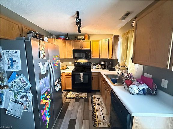 4th image of 7 Portside Ct