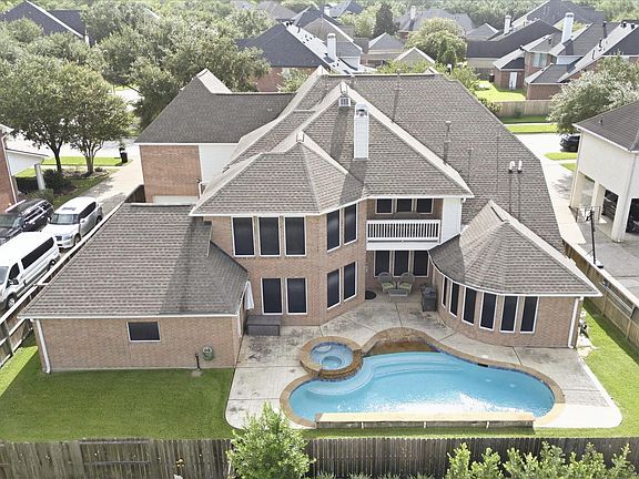 3rd image of 8607 Jackson Creek Bend Ln