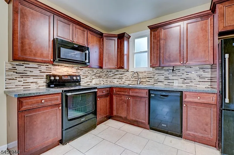1 bed, 1.0 bath, $1,750 — Photo 4