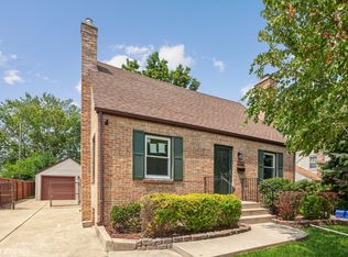 4240 Elm St, Downers Grove, IL 60515