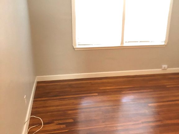 3rd image of 1727 S Tremont St