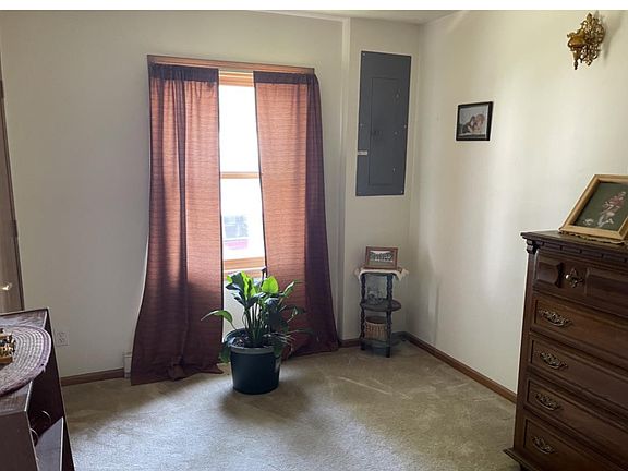 4th image of 115 N Arbitary St