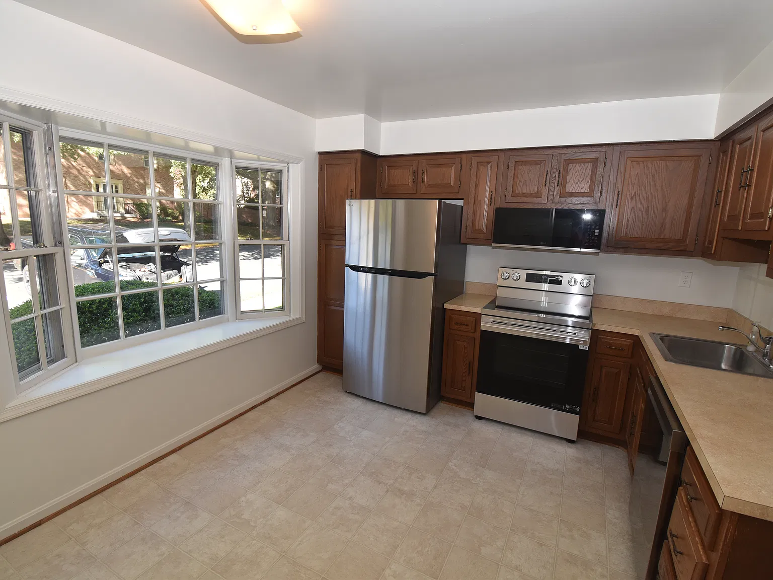 Bailey Ln — Photo 2