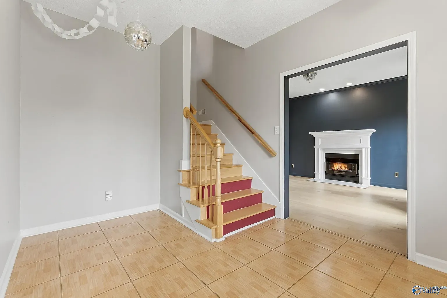 106 Golden Oak Dr — Photo 3