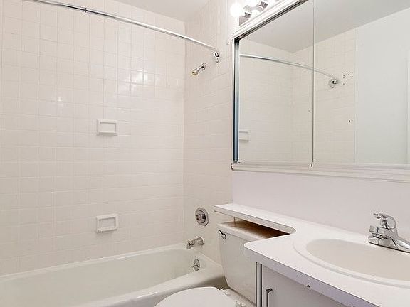 4th image of 330 E 39th St APT 3E