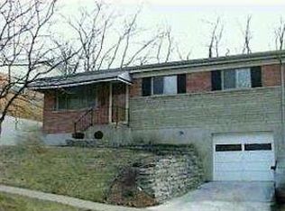 3028 Westknolls Ln, Cincinnati, OH 45211
