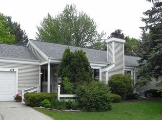 127 Pine Ridge Trl, Madison, WI 53717