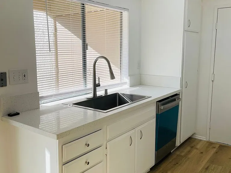1214 Llama Ct — Photo 6