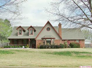 3204 Cherry Pl, Muskogee, OK 74403