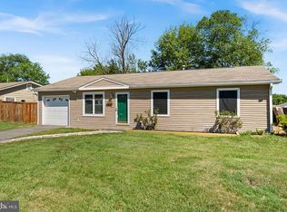 607 S Alder Ave, Sterling, VA 20164