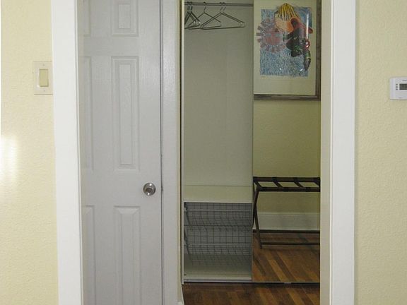 5th image of 510 N Corona St