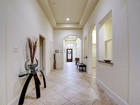 5th image of 194 Climbing Oaks Pl