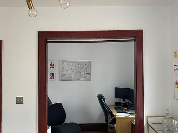 5th image of 2544 Aldrich Ave S APT 3