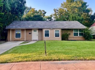 6043 Lyndhurst Dr, Houston, TX 77033