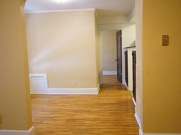 2nd image of 562 Holly Ave APT 206