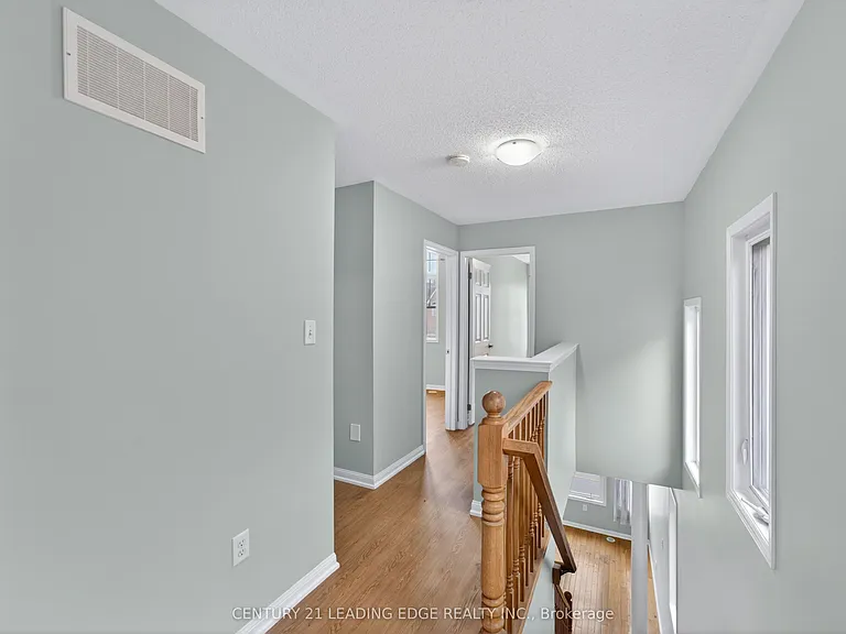 64 Ferguson St — Photo 38