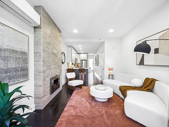 4th image of 367 2nd St Unit 201