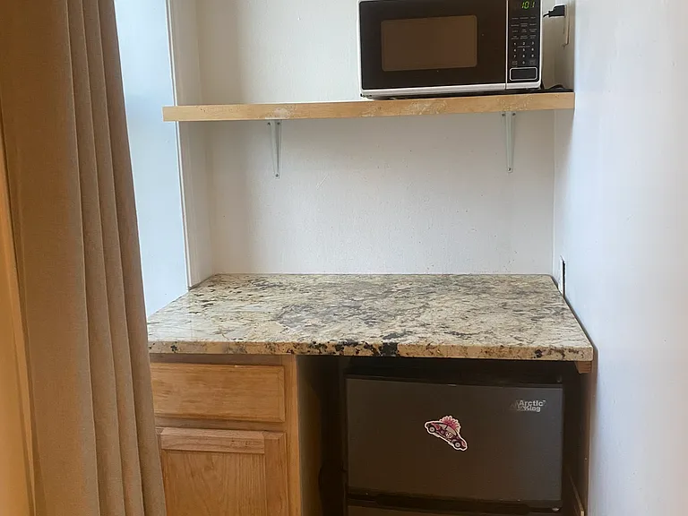5936 Chestnut St #123 — Photo 4