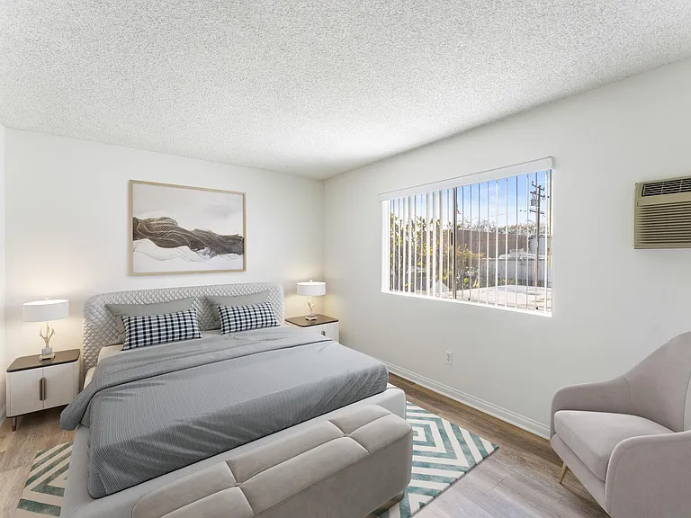 Elden Court Apartment Homes — Photo 3