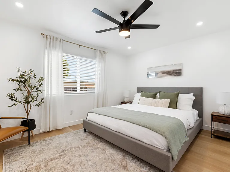 1149 Grove Ave #D — Photo 6