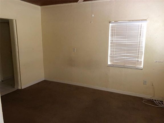 4th image of 218 Hamiller Ave
