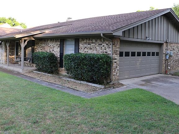 3rd image of 309 Timberline Dr N